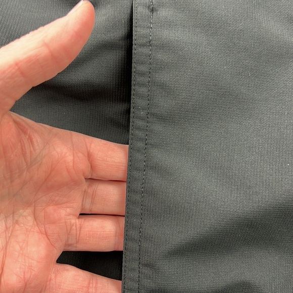 Adidas Black Performance Full Zipper Jacket with Unique Design - Picture 6 of 14